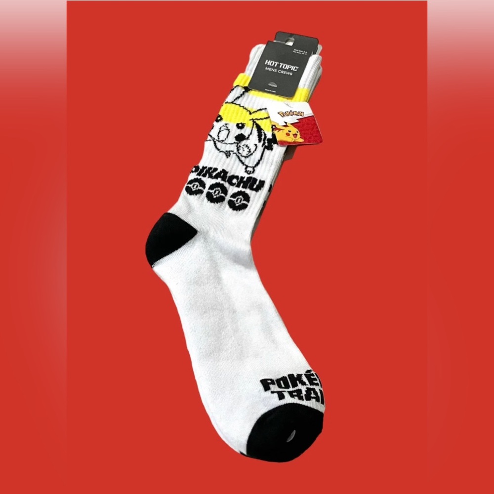 Pokemon Pikachu Crew Socks OSFM Men’s 9-12